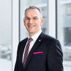 CEO Dr. Peter Selders ønsker fortsat at udnytte Endress+Hausers vækstmuligheder i 2024.