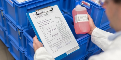 Produktion af pH-bufferopløsninger på det akkrediterede laboratorium hos Endress+Hauser