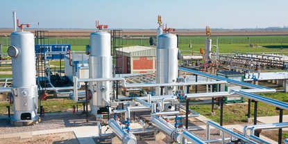 Natural gas processing plant