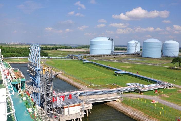 LNG baseload custody transfer facility